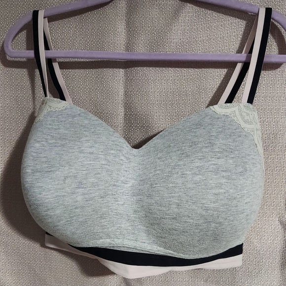 Cacique Other - CACIQUE 46D Women's Gray Lace Trim Bra